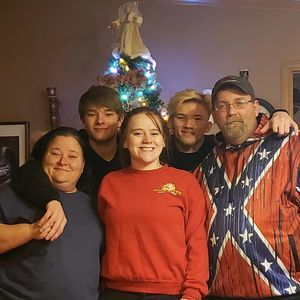 Meet your Posher, Logan